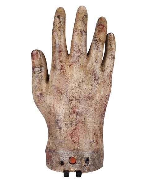 Crawling Zombie Hand | Halloween Animatronics | horror-shop.com