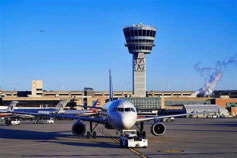 How to Listen to Air Traffic Control, Even on Your Phone - The Points Guy