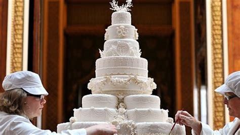 The Most Expensive Wedding Cakes in History - Money Inc