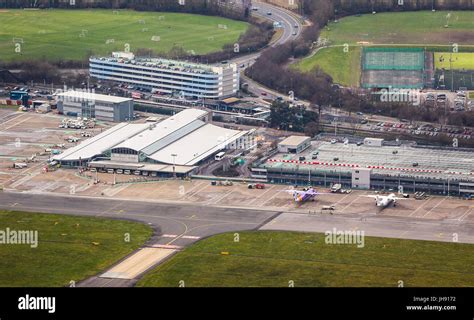 Aerial Photo of Southampton Airport, Eastleigh, Hampshire, UK Stock ...