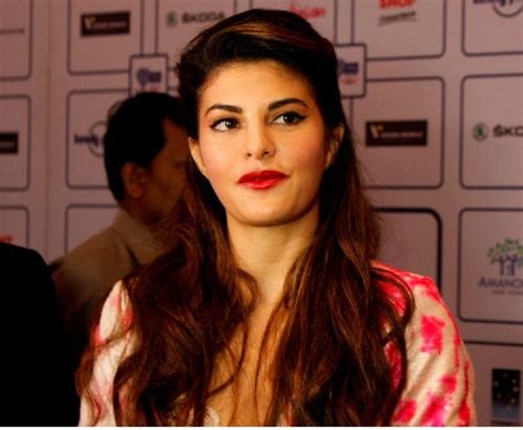 12 Best Jacqueline Fernandez Hairstyles of All Time | Styles At Life