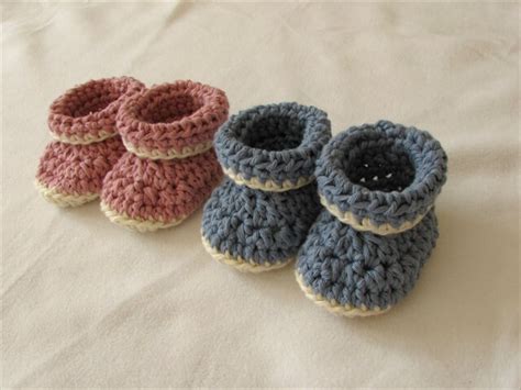 25 Easy Crochet Newborn Baby Booties | DIY to Make