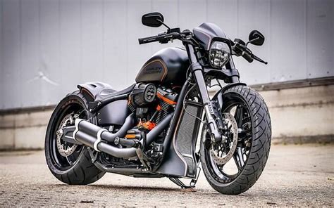 Harley-Davidson FXDR ganha customização e vira uma Black Rebel