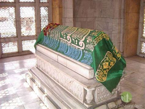 Qutb-Ud-Din Aibak's Tomb - Lahore History