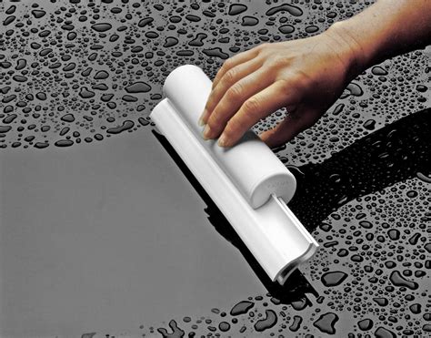 Cleret Dual Bladed Classic Bath Squeegee - All White | Classic showers ...