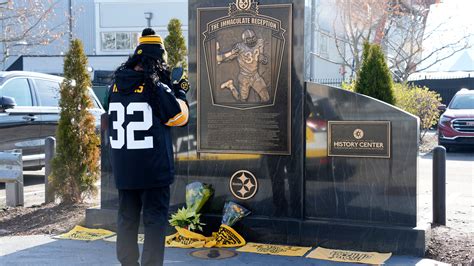 Remembering Franco Harris and the Immaculate Reception - The New York Times