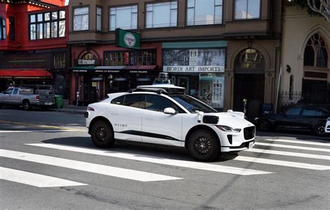 Cruise and Waymo Robotaxis Can Now Work the Streets of San Francisco 24 ...