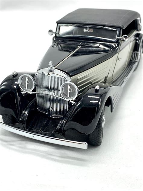 Franklin Mint - 1:24 - Maybach Zeppelin 1939 - V12 - Catawiki