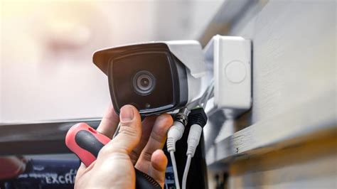 Wired Vs Wireless Security Cameras – Forbes Advisor