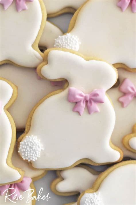 How to Make Decorated Easter Bunny Cookies