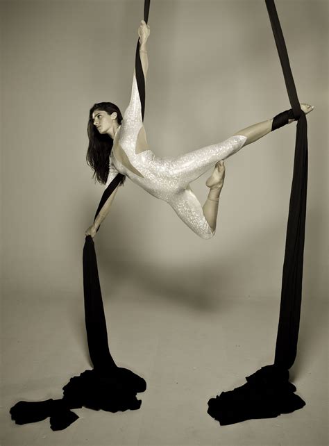 Pin by Aimée on Fitness: Possibilities | Aerial silks, Aerial arts ...