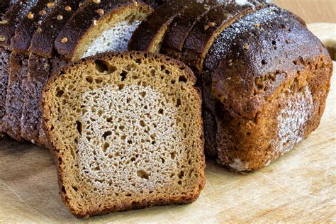 How to Defrost Bread Without it Getting Soggy? | Medina Baking