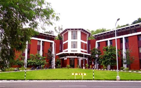 Undergraduate Admissions at IIST Thiruvananthapuram: Online ...