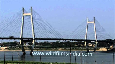 New Yamuna bridge over the Ganga river, at Allahabad - YouTube