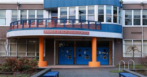 Rainier Beach High School to reopen Thursday after threat | The Seattle ...