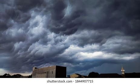 59,409 Scary Clouds Images, Stock Photos & Vectors | Shutterstock