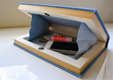 10 DIY Tutorials for Making a Book Clutch | Guide Patterns