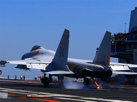 Take a Look at the Shenyang J-15, China's Copy of the Su-33 - Business ...