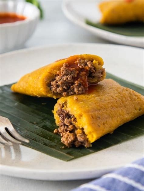 How to Make Pasteles en Hoja (Dominican Plantain Leaf Pockets) - My ...