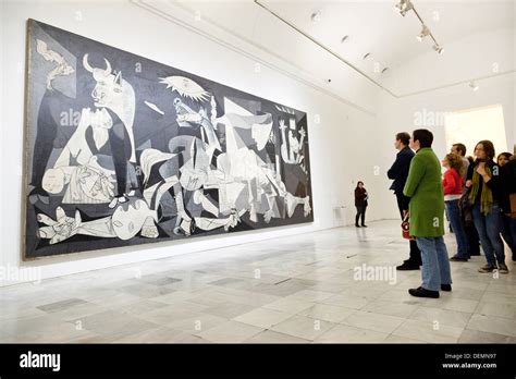 Le "Guernica" de Picasso, Musée Reina Sofia, Madrid, Espagne Photo ...