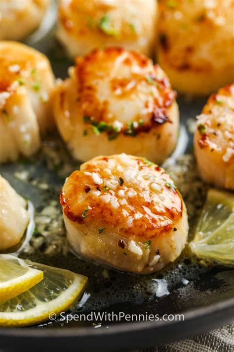 Seared Scallops with Garlic Butter (quick meal)