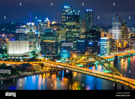 Night view of Pittsburgh from the top of the Duquesne Incline in Mount ...