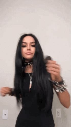 Tik Tok Dancing GIF - TikTok Dancing Girl - Discover & Share GIFs