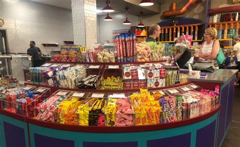 New candy shop opens inside Scheels - SiouxFalls.Business