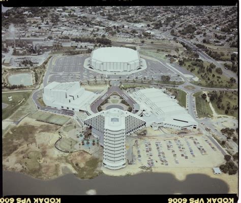 Aerial photographs of the Burswood Island Resort, May 1988 - State ...