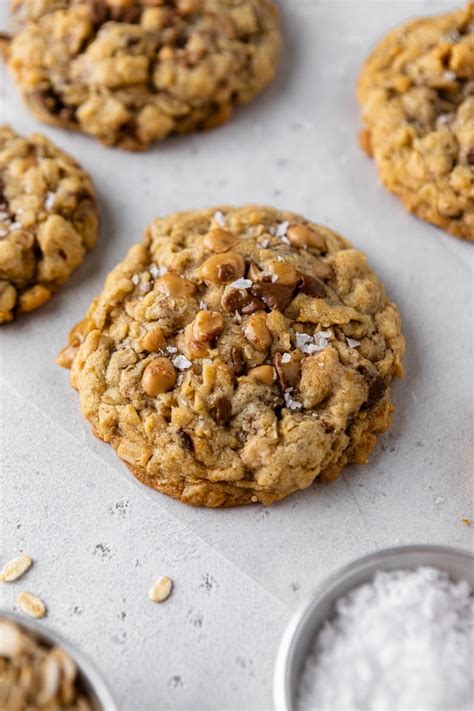 Crumbl Mom's recipe cookies/ Soft Oatmeal cookies - Lifestyle of a Foodie