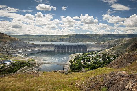 Grand Coulee Dam - WorldAtlas