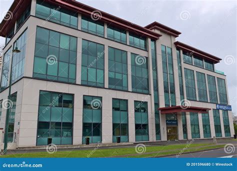 View of Ascot Hospital Building Editorial Image - Image of center, road ...