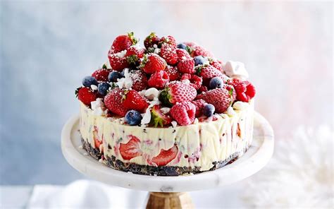 The-night-before Christmas ice-cream cake | Recipe | Christmas ice ...