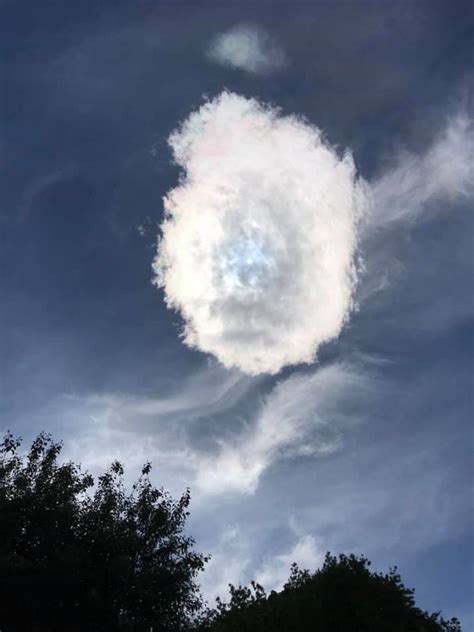 Strange cloud in the sky over Scotland has skywatchers baffled ...