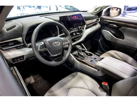 Toyota Highlander White Interior