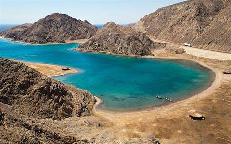 Fjord Bay, Taba / Red Sea / Egypt // World Beach Guide