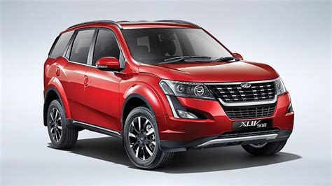 Mahindra XUV 500 2018 W9 AT Exterior Car Photos - Overdrive