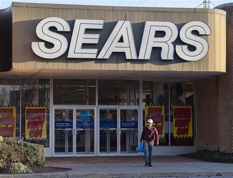 Sears at FSK Mall, among last in country, to close in January | Real ...