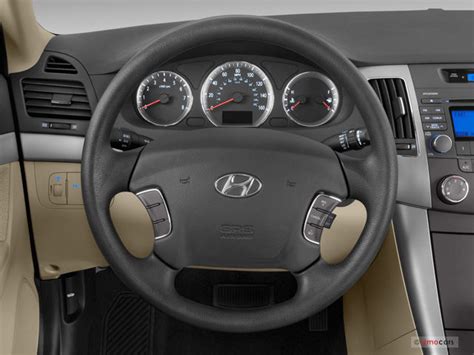 2010 Hyundai Sonata: 11 Interior Photos | U.S. News