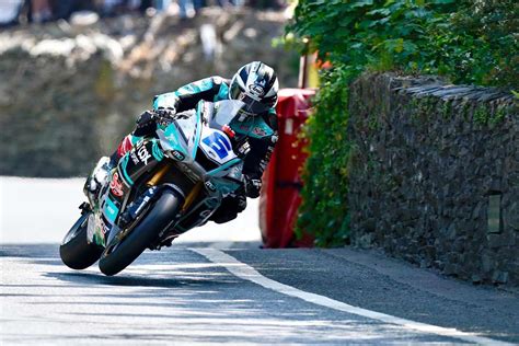 Isle of Man TT Round-Up: Michael Dunlop completes Supersport double ...