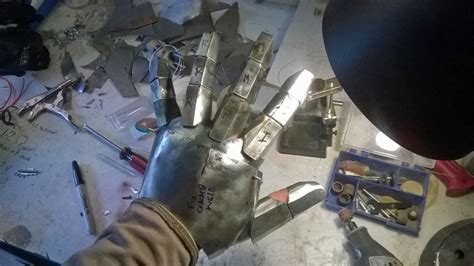 Show me your Iron man gloves. | RPF Costume and Prop Maker Community