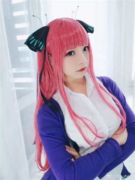 Cosplay: Nakano Nino | Mode wanita, Kostum cosplay, Wanita