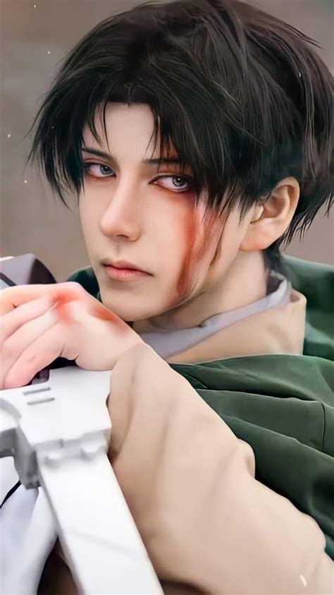 levi ackerman cosplay aesthetic anime shingeki no kyojin / tttack on ...