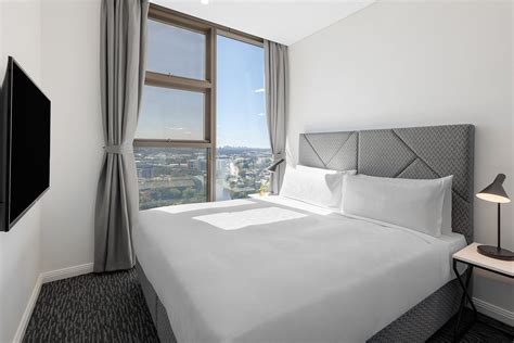 MERITON SUITES GEORGE STREET, PARRAMATTA (AU$157): 2024 Prices ...