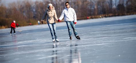 Valentine's Day Skate at MassMutual Pittsburgh Ice Rink at PPG Place ...