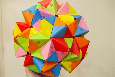 Modular Origami: How to Make a Truncated Icosahedron, Pentakis ...