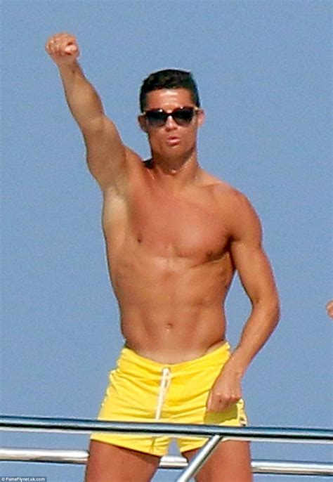 Shirtless Cristiano Ronaldo shows off his cheesy dance moves on St ...