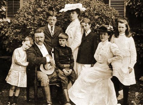 Roads to the Great War: Theodore Roosevelt's Family at War