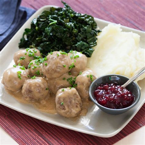 Recipe: Swedish Meatballs & Braised Kale with Lingonberry Jam & Creamy ...