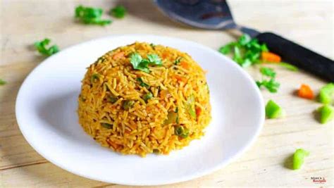 Indian Street Tawa Pulao Recipe | Mumbai Food - Mints Recipes